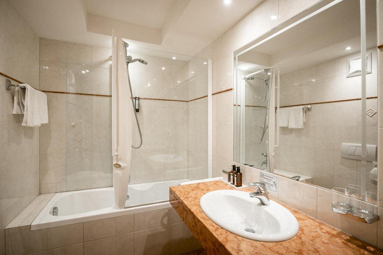 Hotel Cristallo ซอลดา ภายนอก รูปภาพ