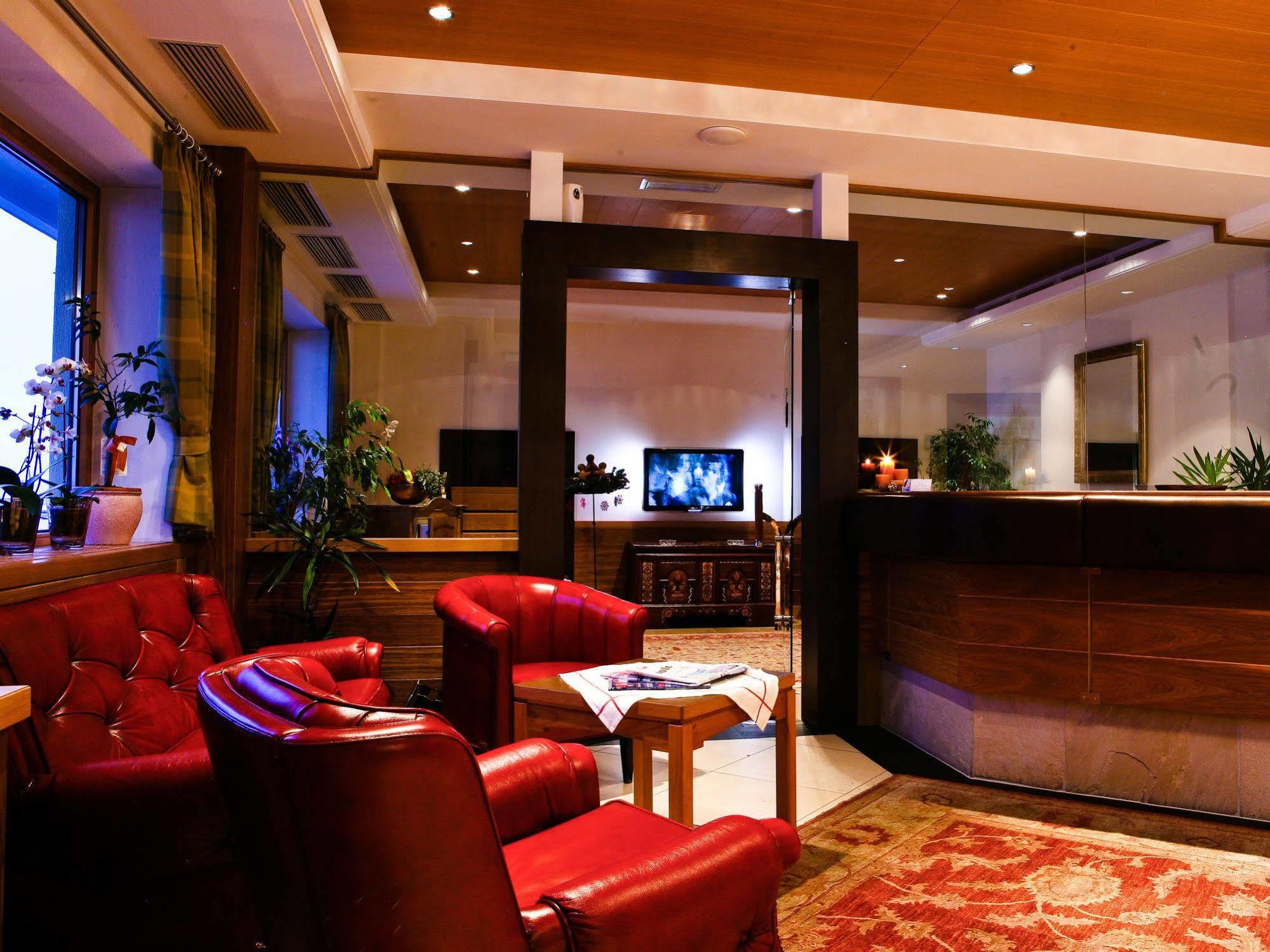 Hotel Cristallo ซอลดา ภายนอก รูปภาพ